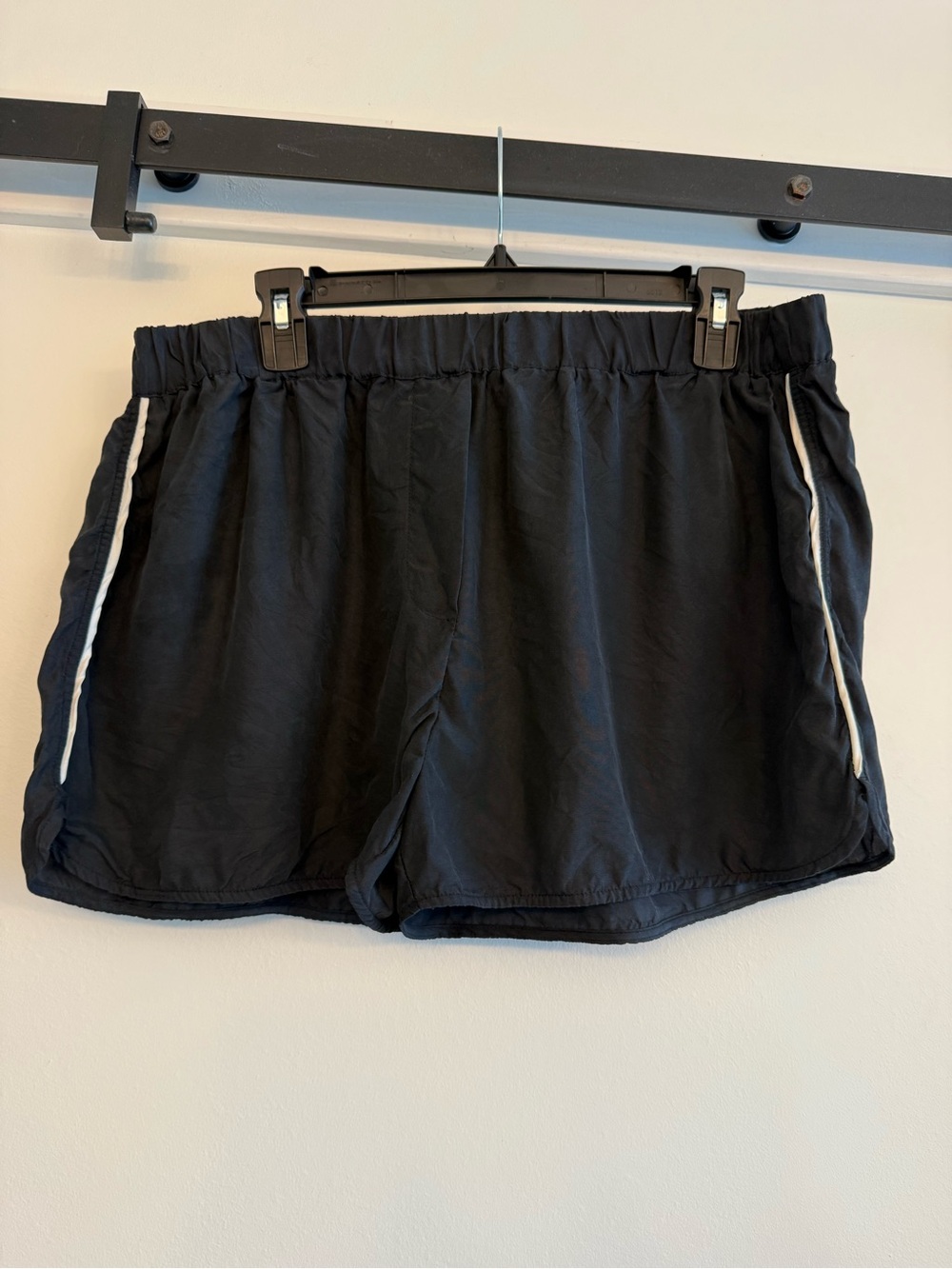 Everlane 100% Silk Black Women's Athletic Shorts with White Side Trim